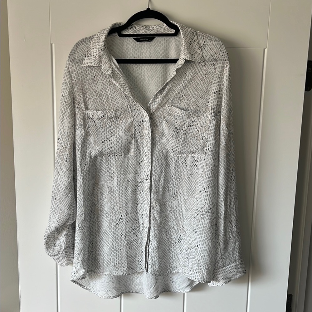 Women's Gray printed Button-Up Blouse